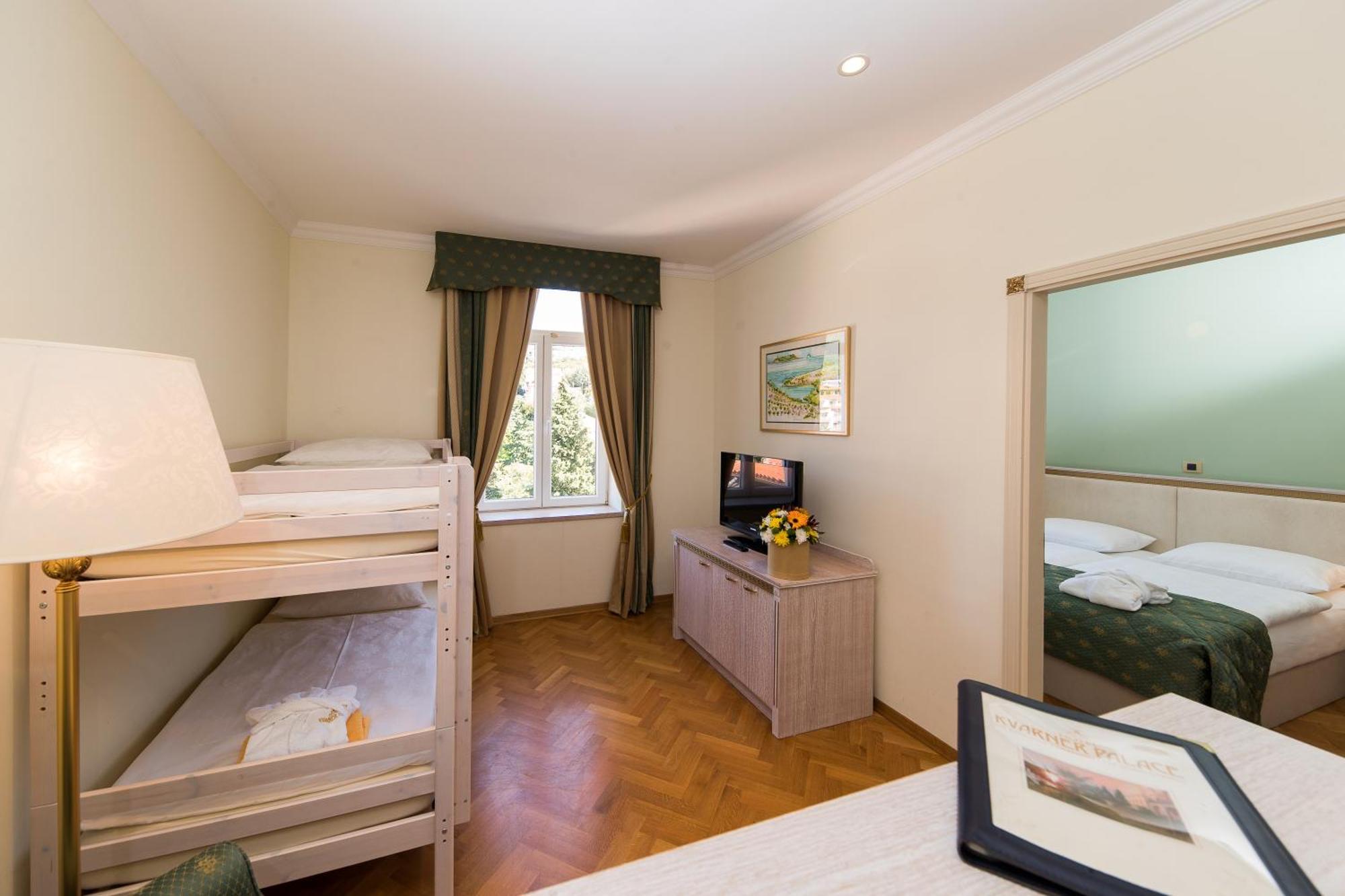 Hotel Kvarner Palace Crikvenica Rum bild